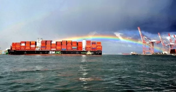 Tàu container ZIM Sapphire